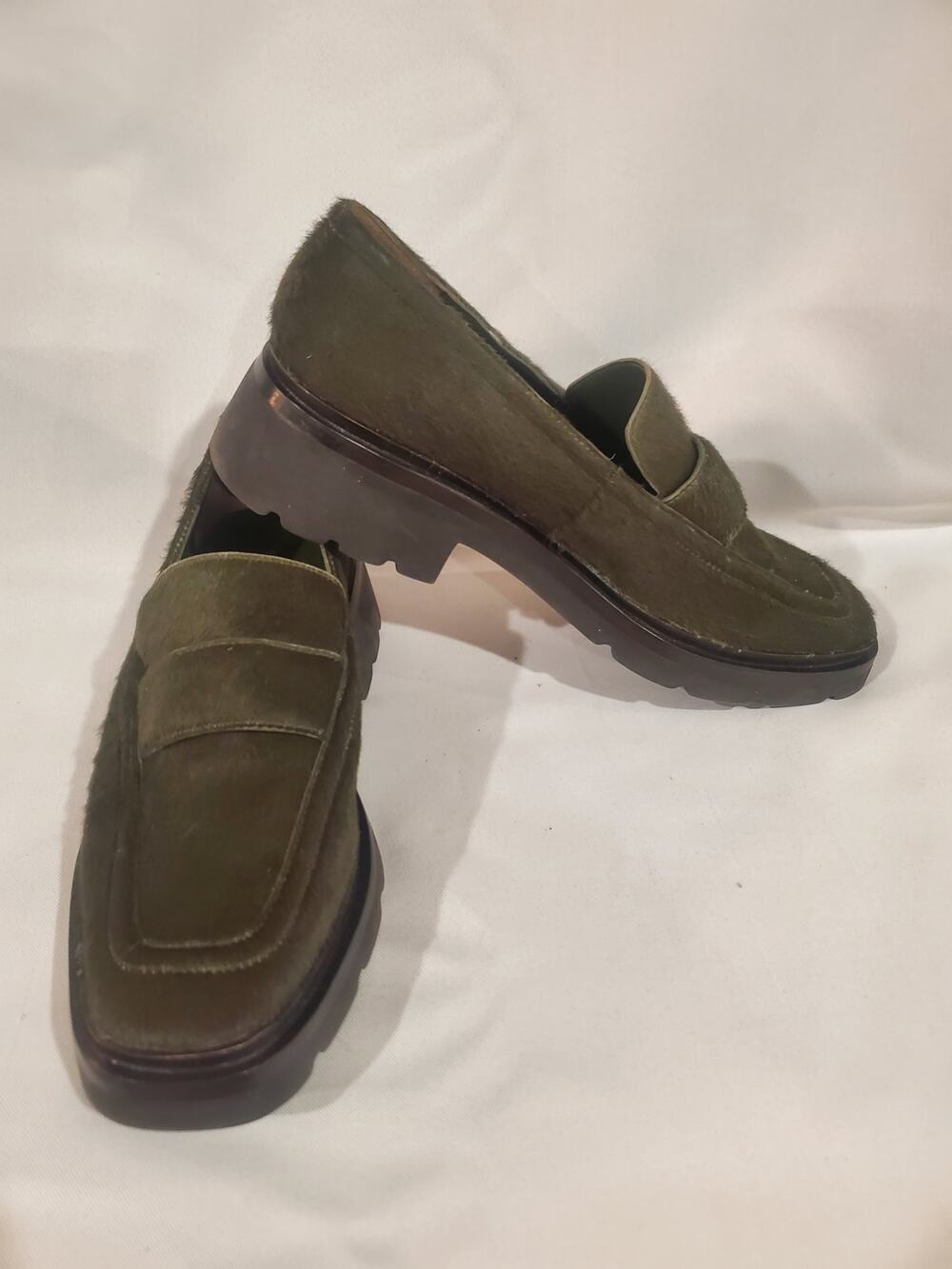 Vince Robin Loafers green calf hair leather oxfords lug sole flats.s55